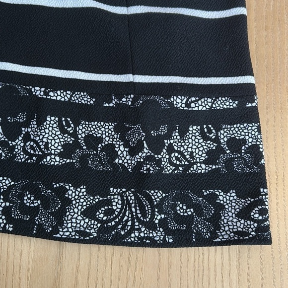 Robbie Bee Black and White Striped Dress | SIZE PM - Picture 5 of 6